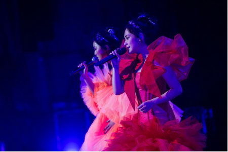 TWINS����Ѳ�ݱ�������վ �˱����׶�SONY CENTRE